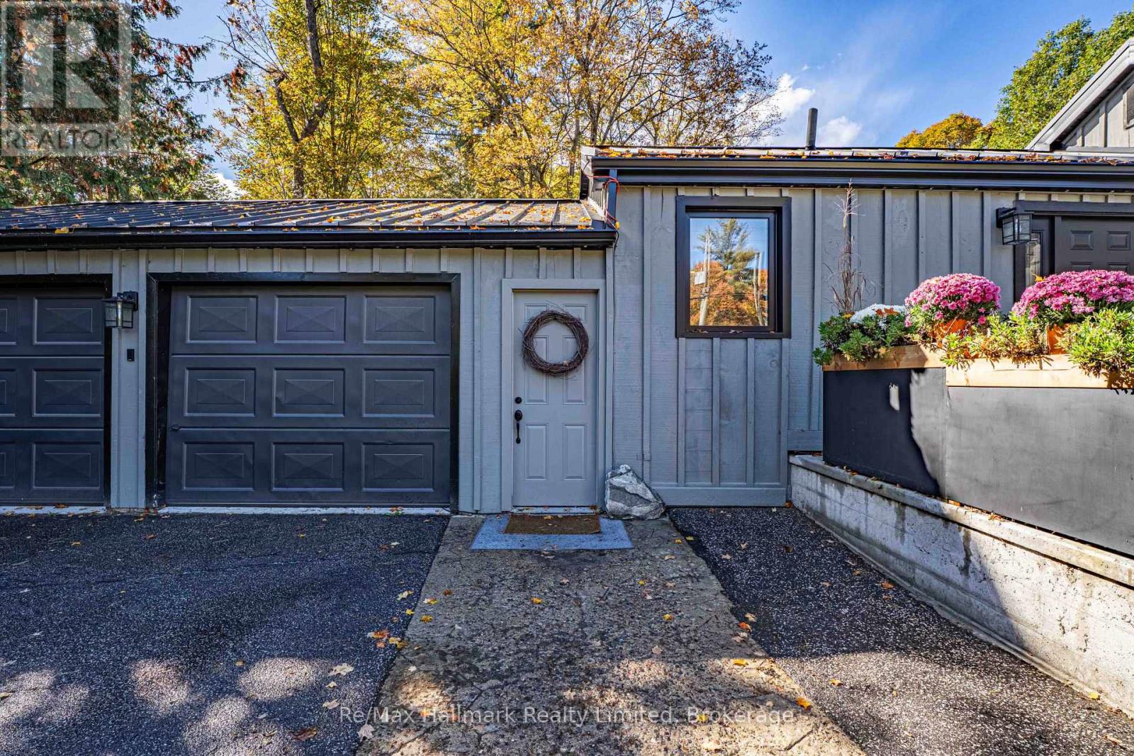 140 Woodward Street Property Photo 22