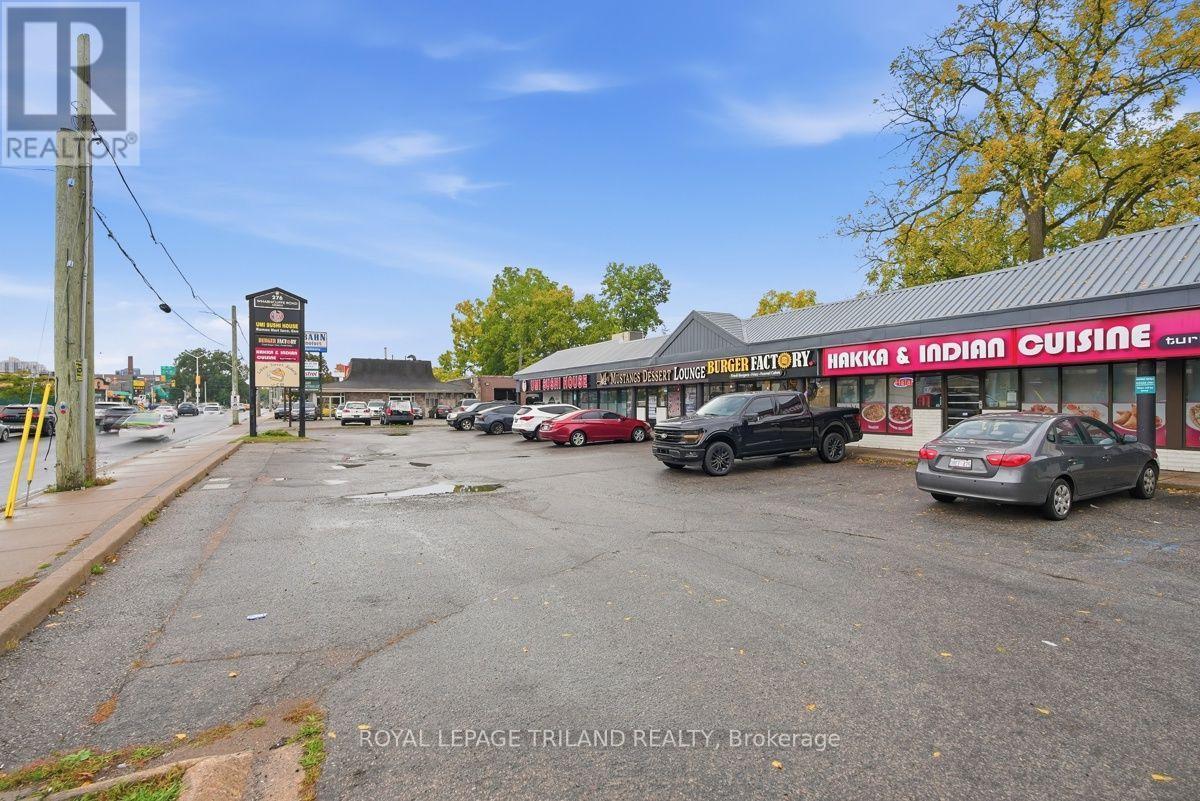 276 Wharncliffe Road N Property Photo 8