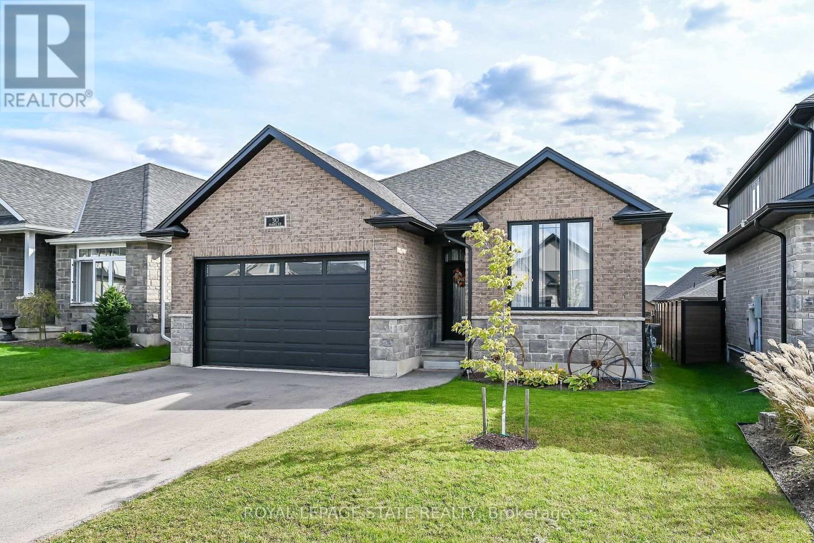 30 HARE STREET Property Photo 1