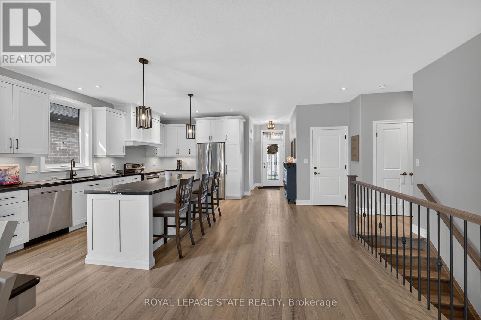 30 Hare Street Property Photo 8