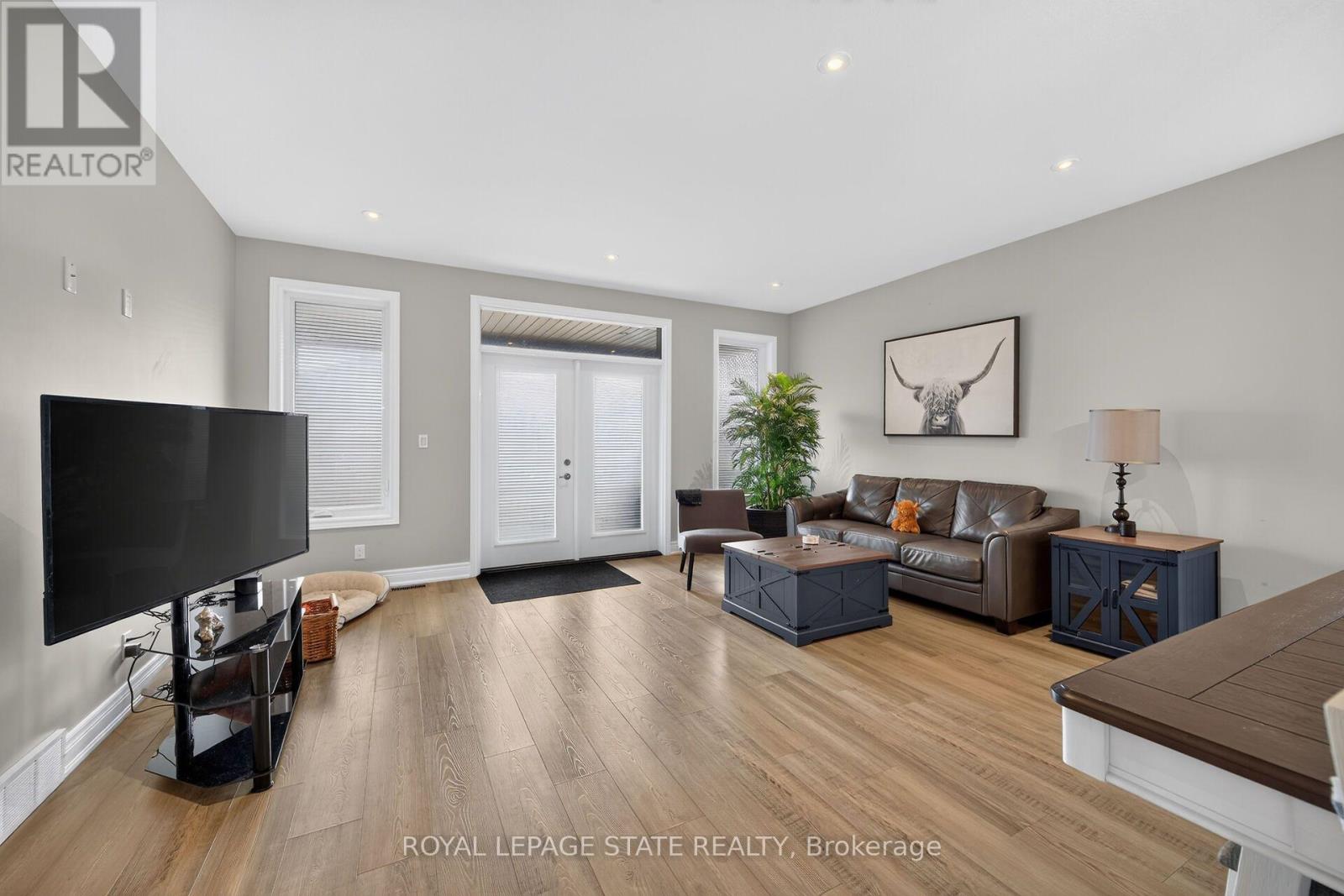 30 Hare Street Property Photo 15