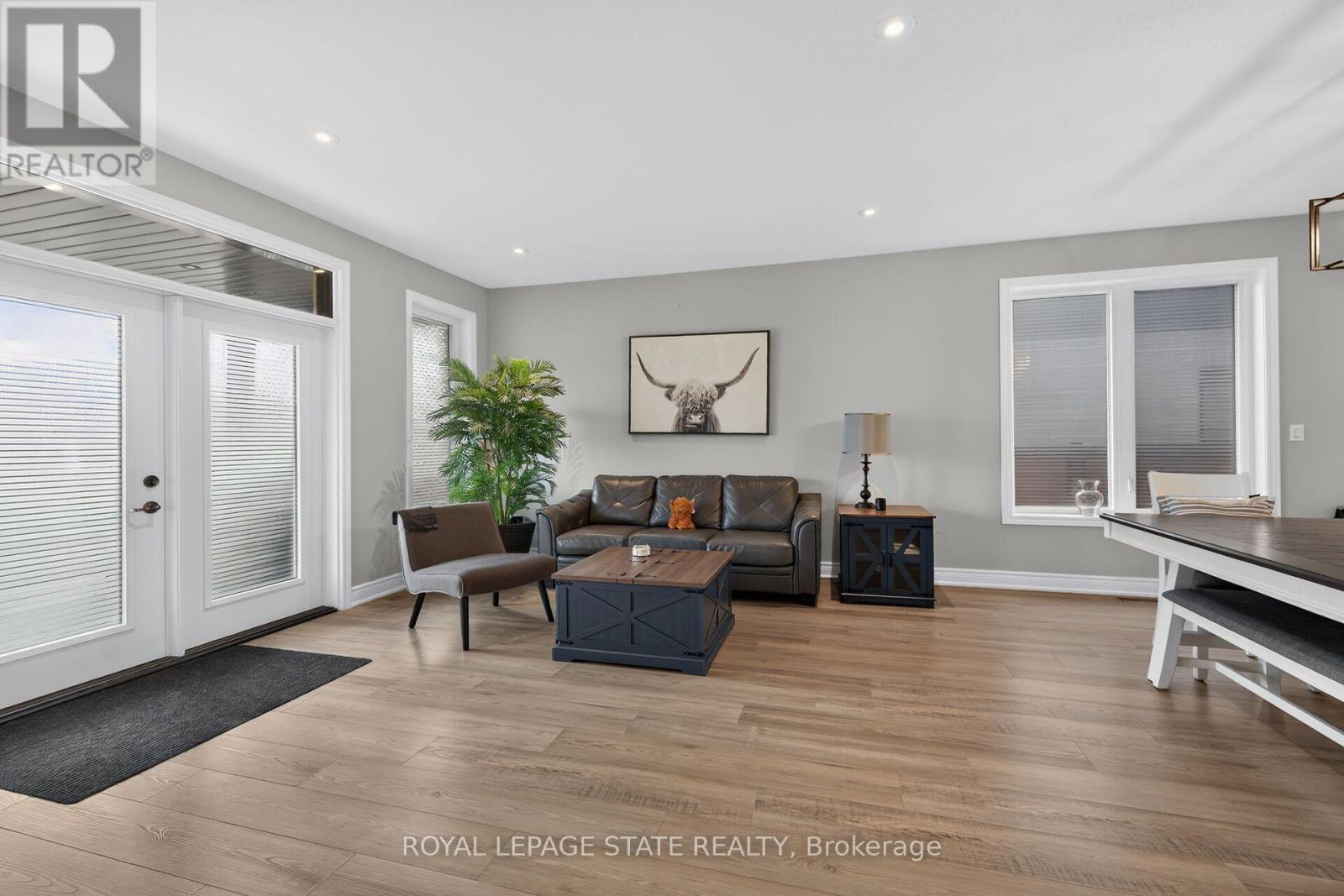 30 Hare Street Property Photo 16