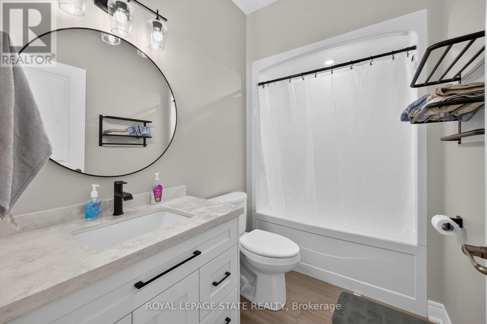 30 Hare Street Property Photo 21