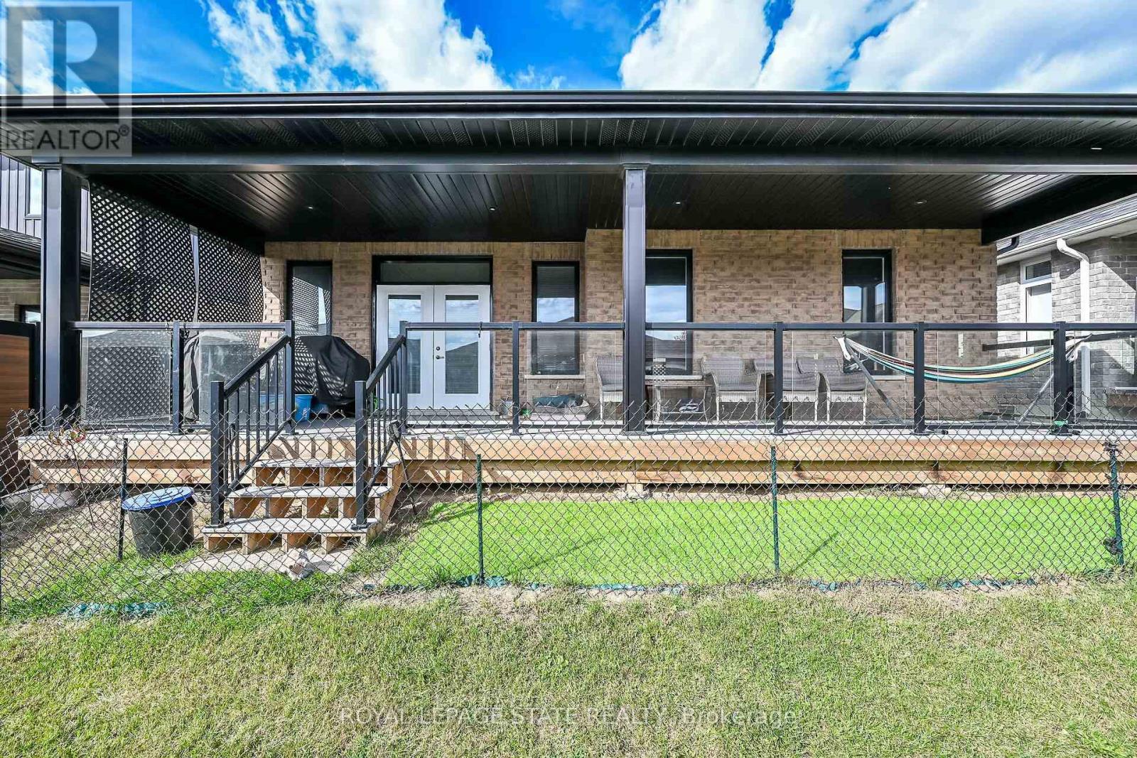 30 Hare Street Property Photo 32