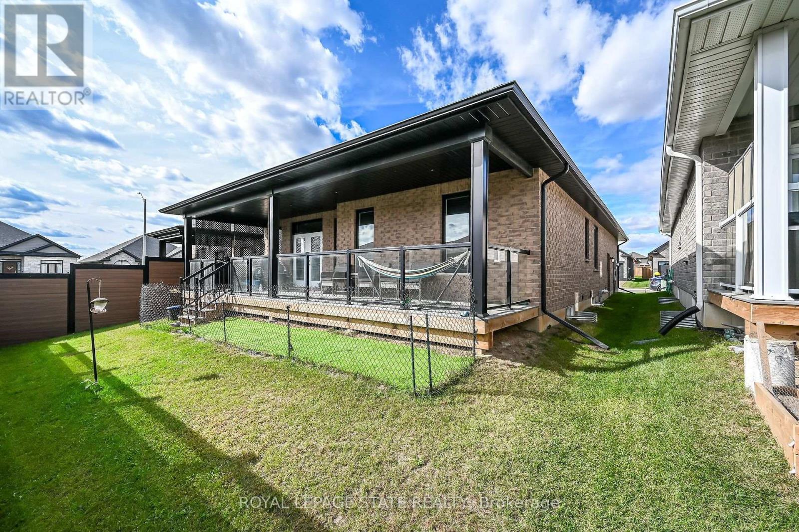 30 Hare Street Property Photo 33