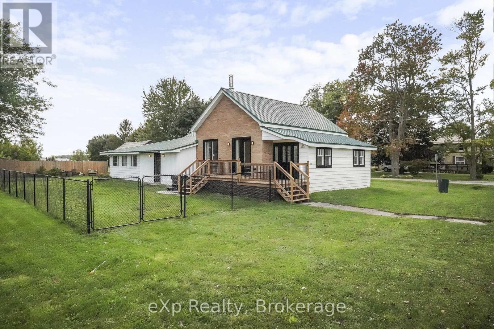 125 Portland Street Property Photo 1