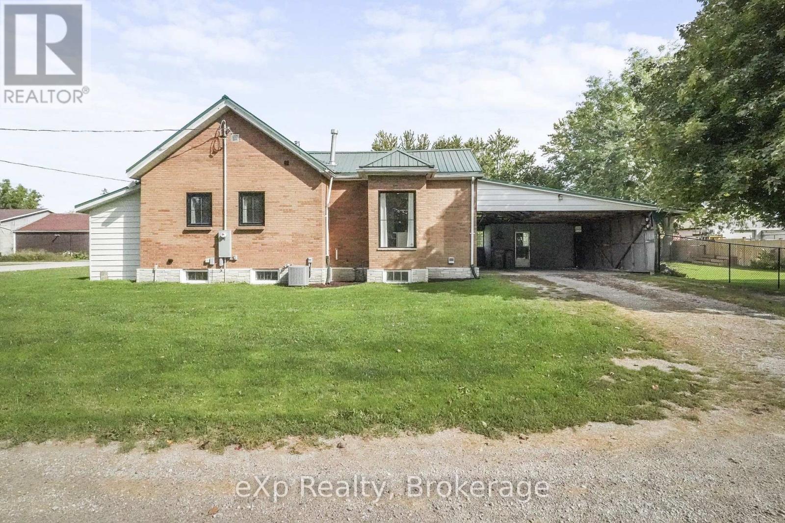125 Portland Street Property Photo 2