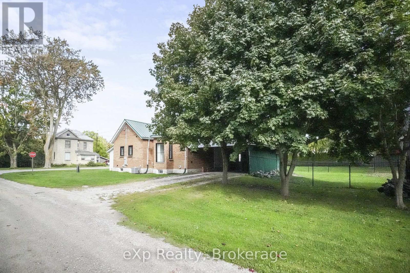 125 Portland Street Property Photo 3