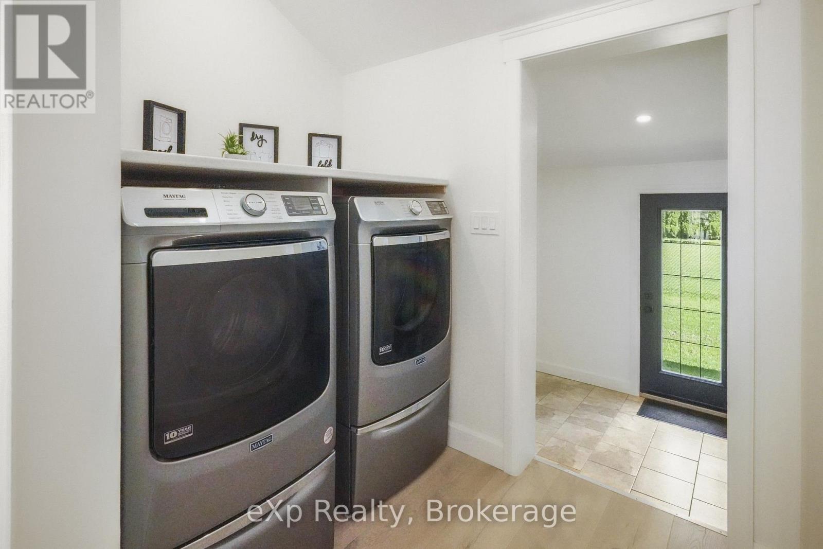 125 Portland Street Property Photo 26
