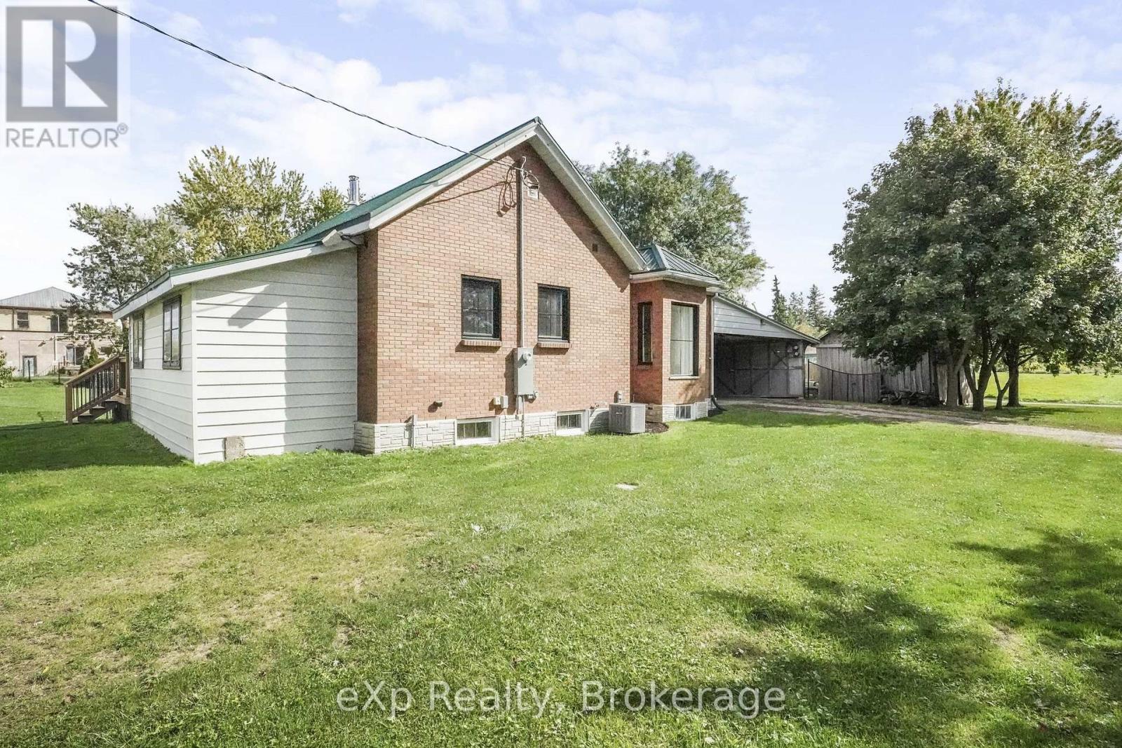 125 Portland Street Property Photo 32