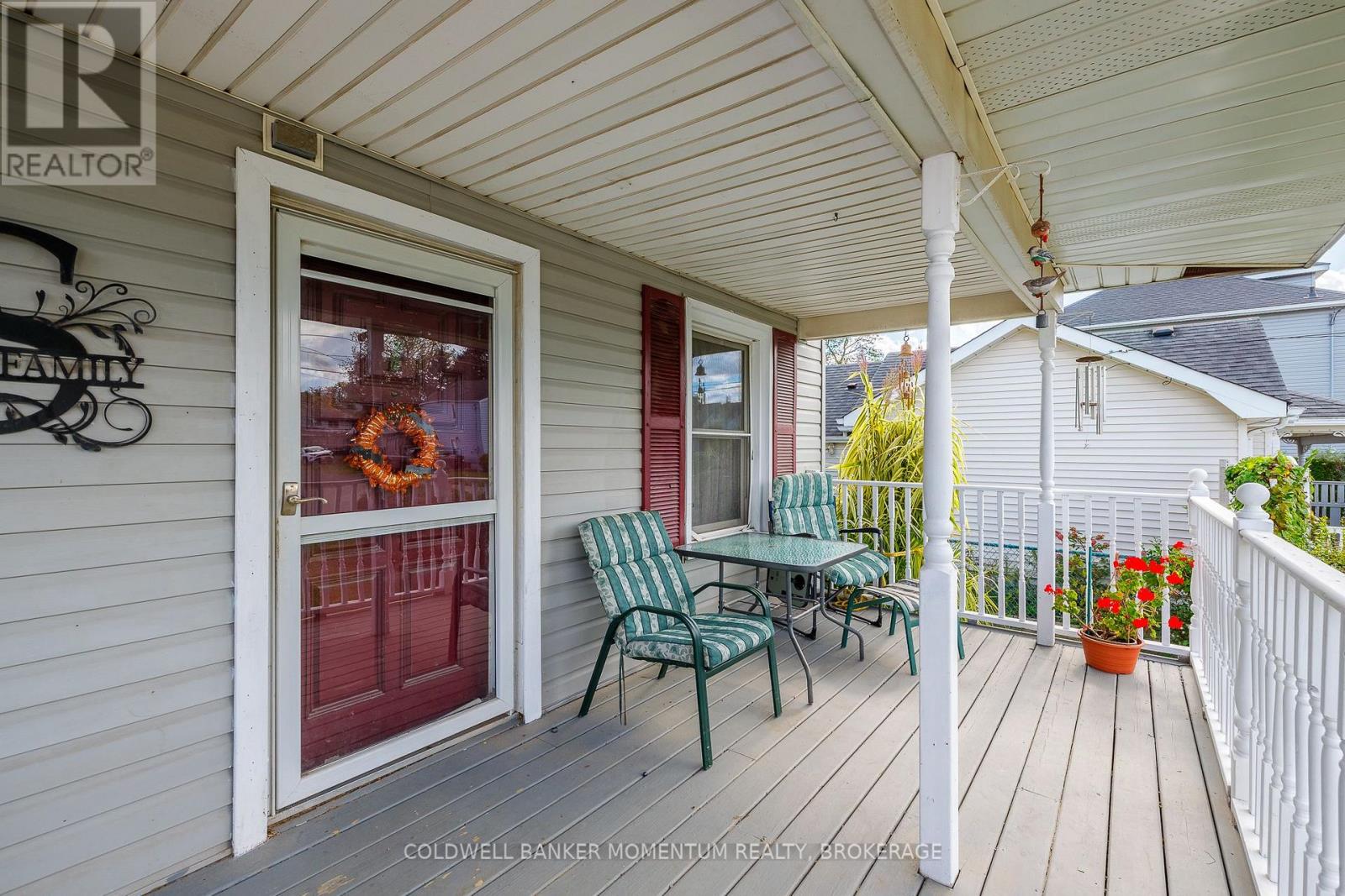 5542 Highland Avenue Property Photo 6