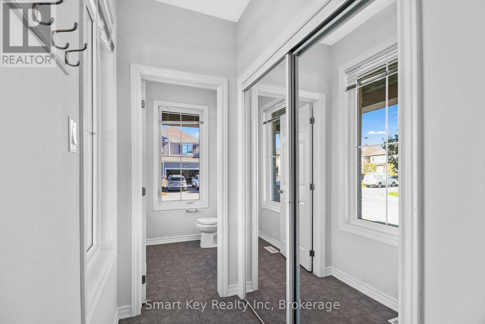 425 Aphelion Crescent Property Photo 11