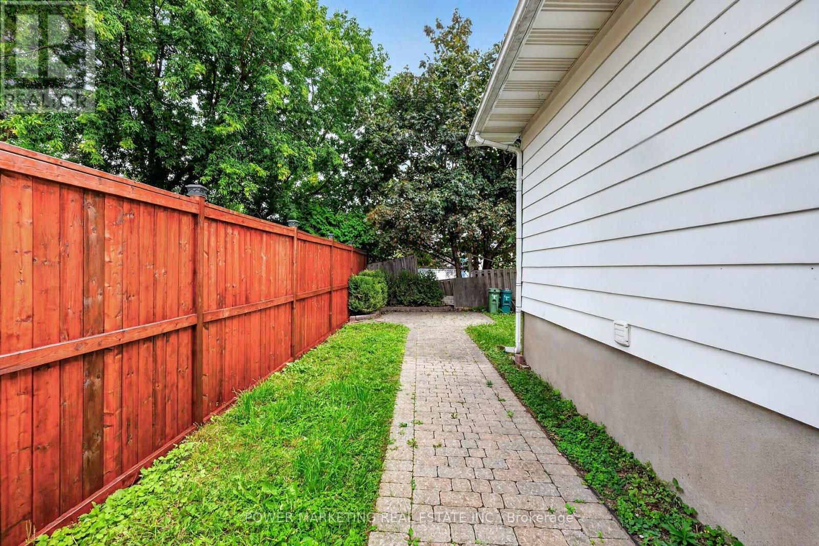 2213 Fillmore Crescent Property Photo 36