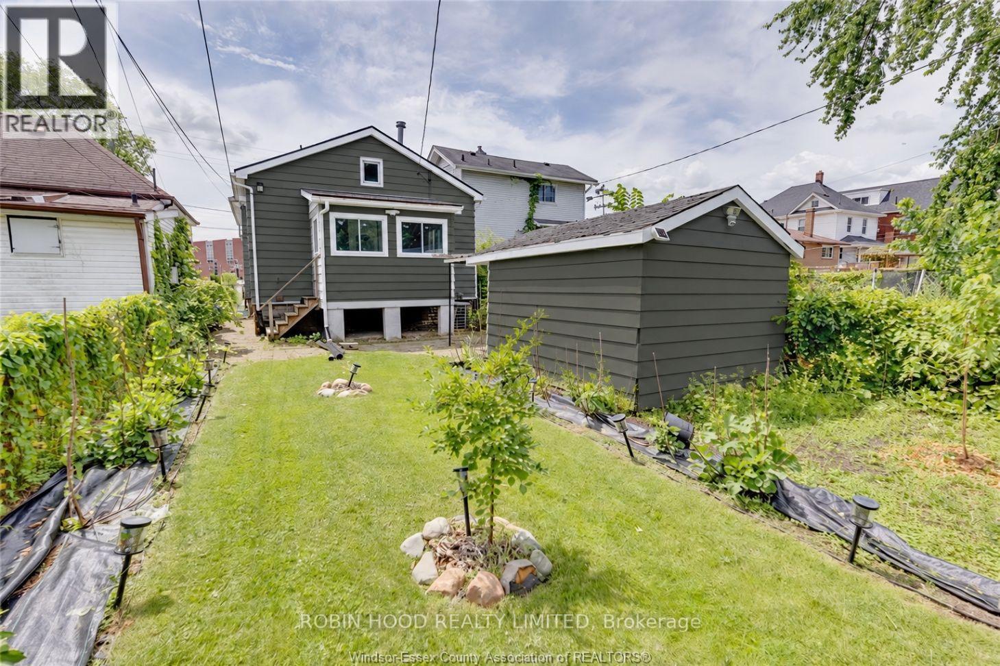 1108 Assumption Street Property Photo 5