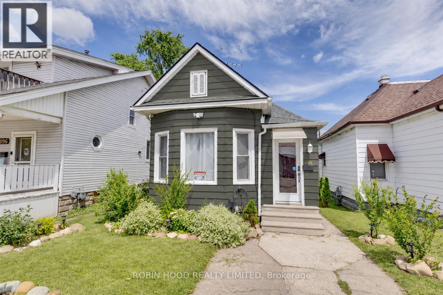 1108 Assumption Street Property Photo 7