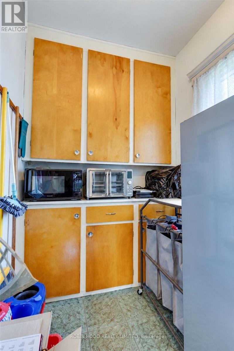 1108 Assumption Street Property Photo 27