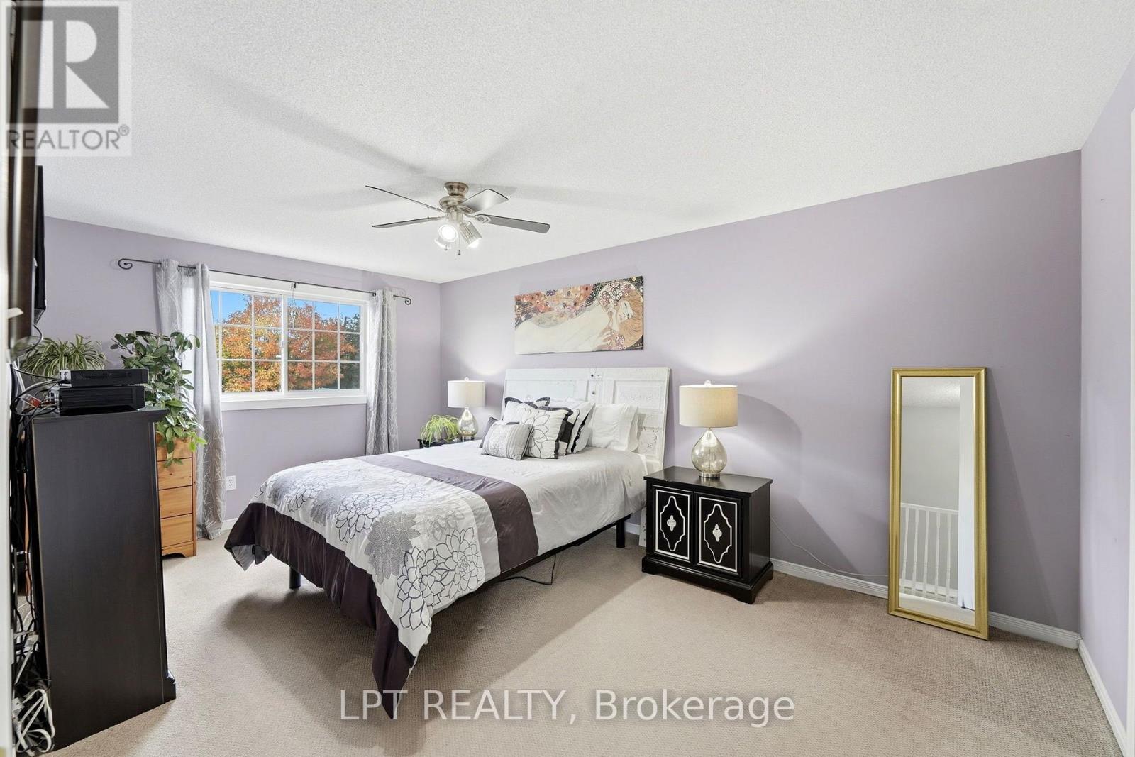232 Tait Crescent Property Photo 18