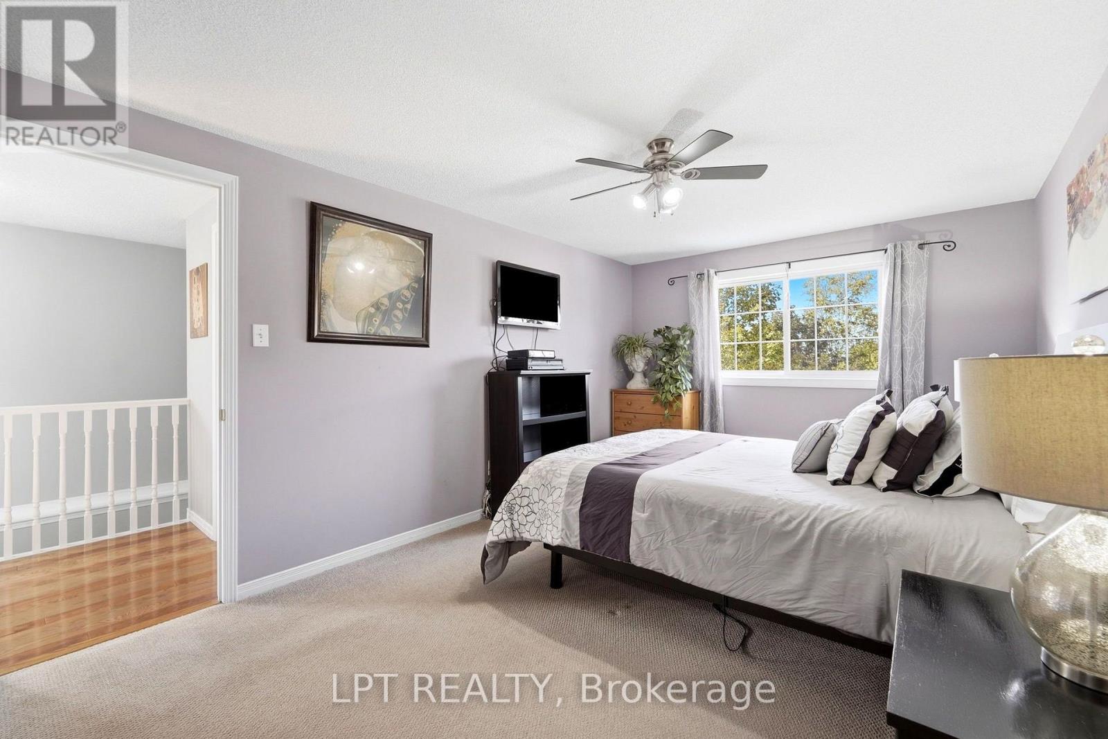 232 Tait Crescent Property Photo 19