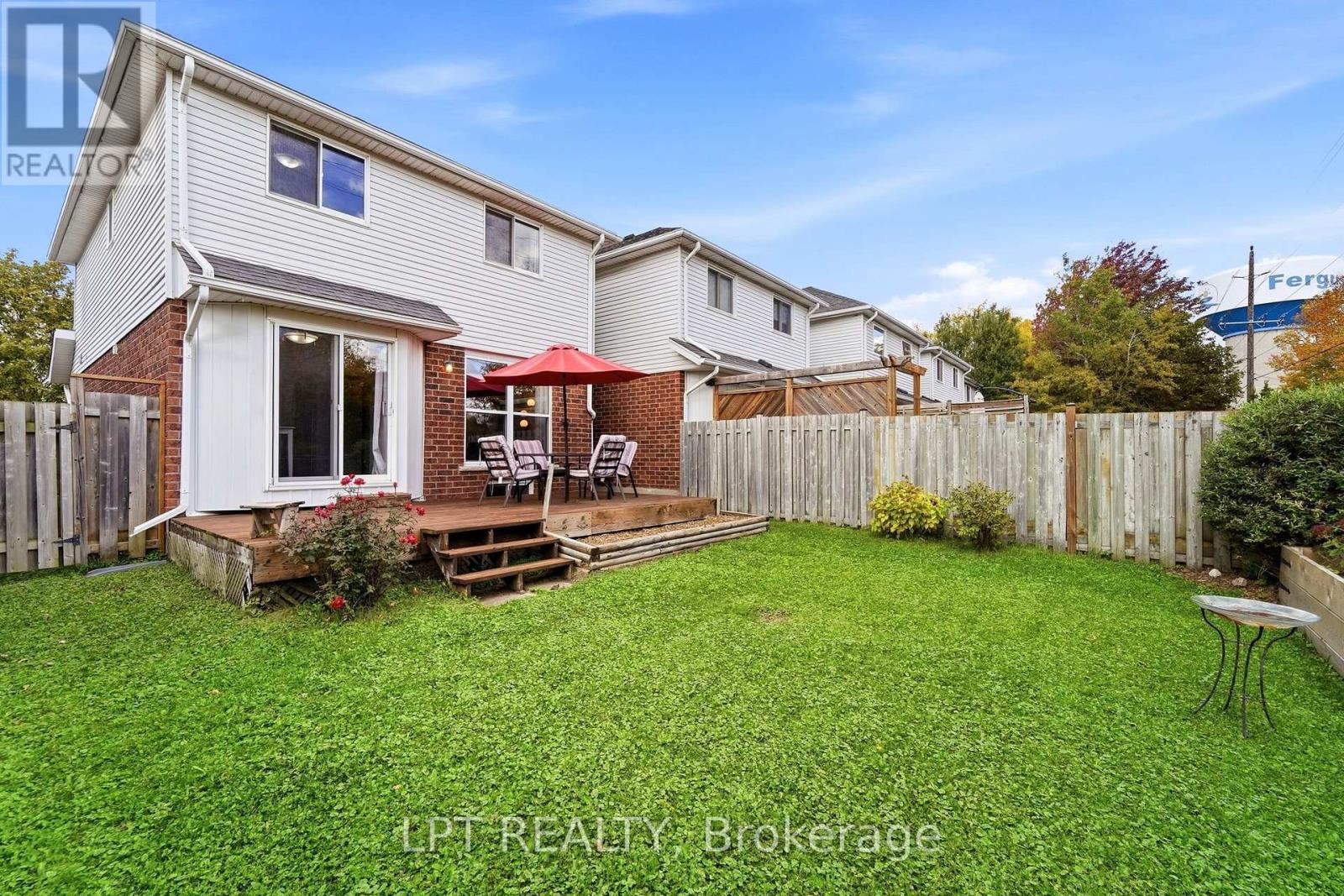 232 Tait Crescent Property Photo 29