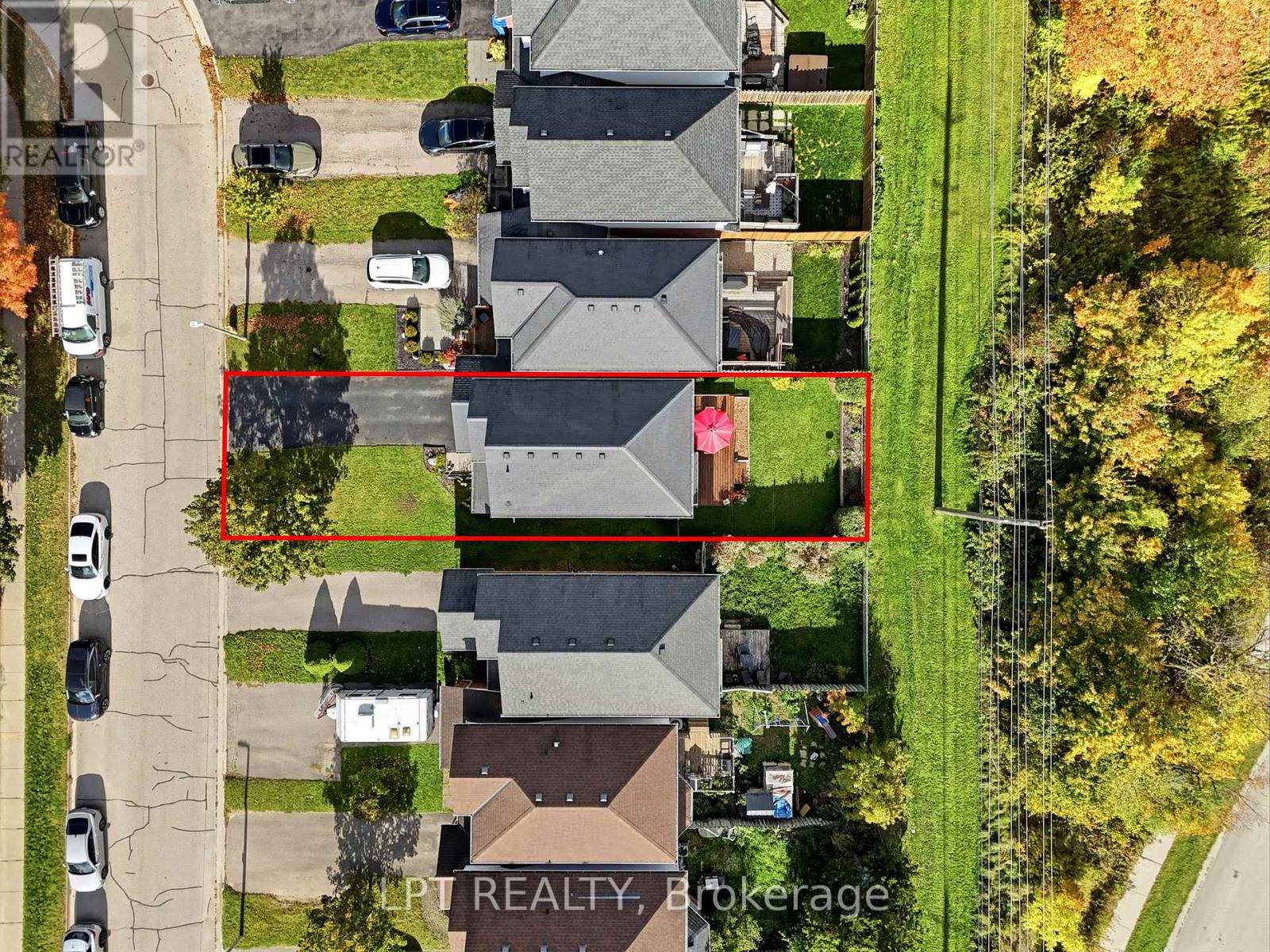 232 Tait Crescent Property Photo 35