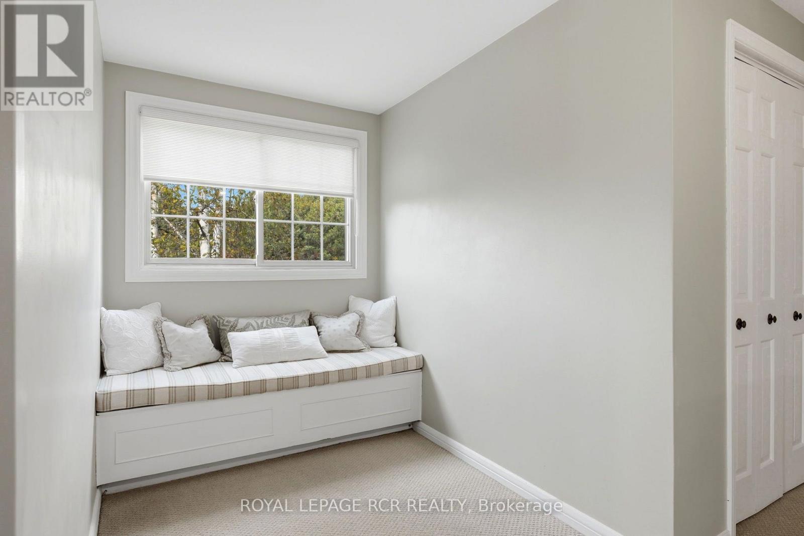 333070 7th Line Property Photo 35
