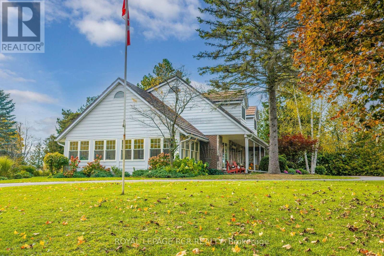 333070 7th Line Property Photo 44