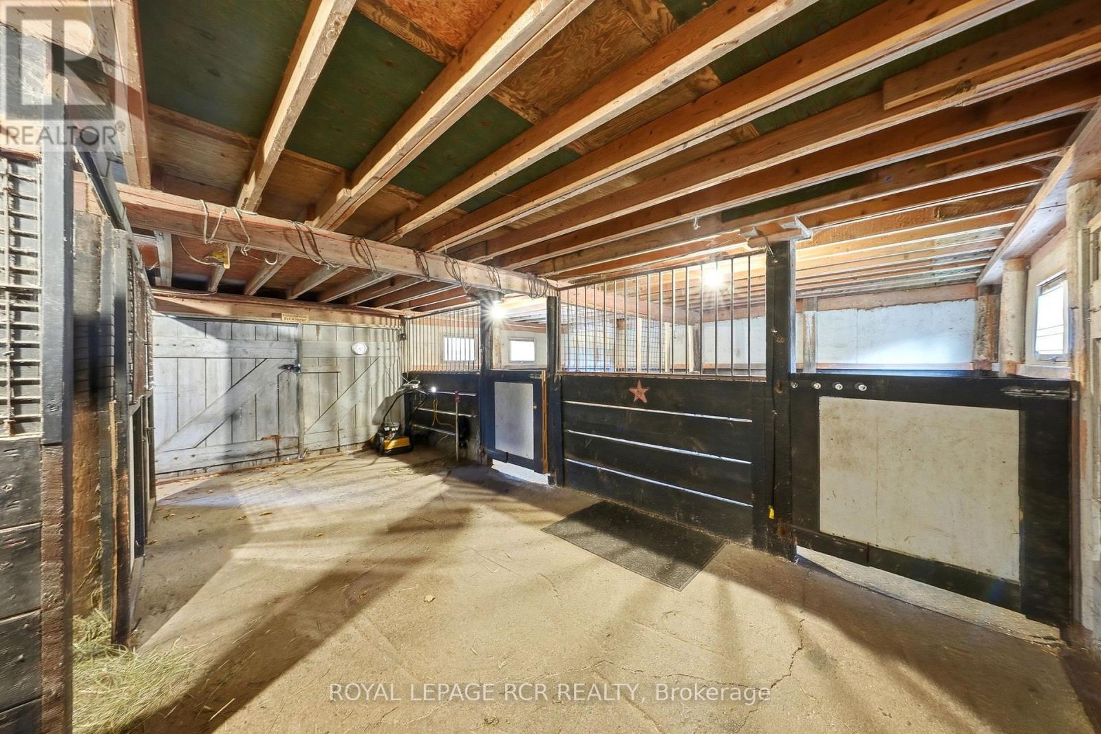 333070 7th Line Property Photo 49