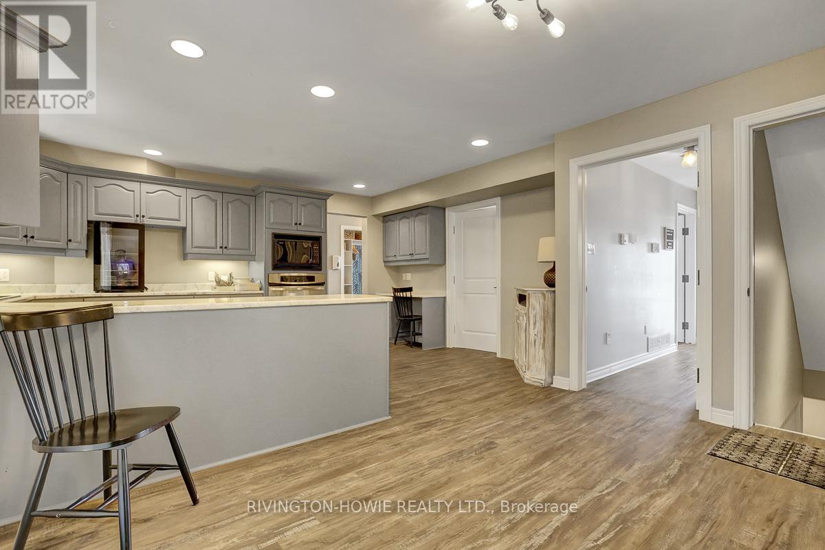 3722 Unit 3 Carp Road Property Photo 6