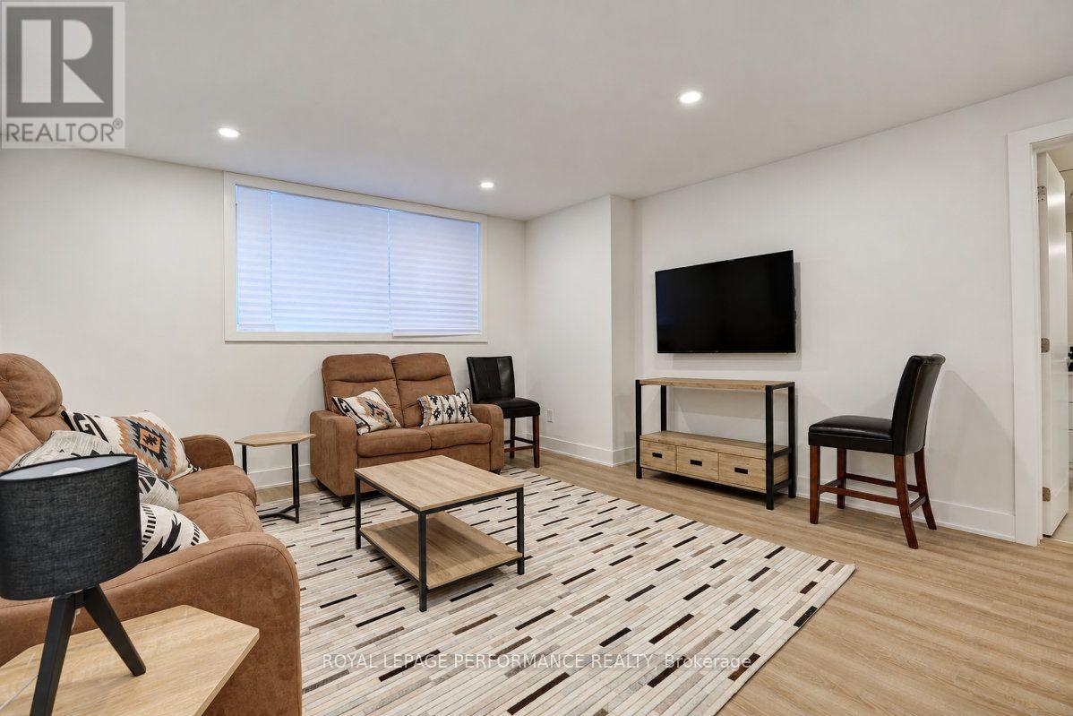 574 Byron Avenue Property Photo 32