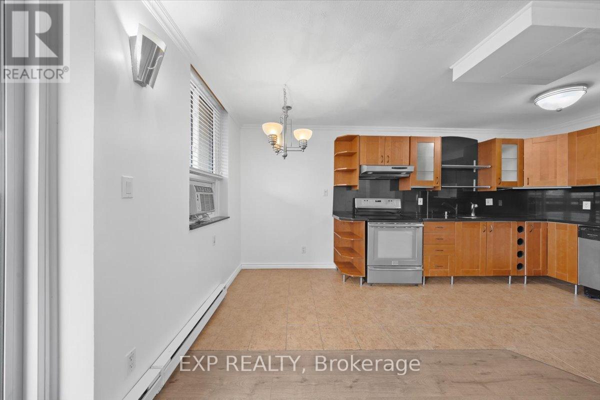 1517 - 2000 Jasmine Crescent Property Photo 14