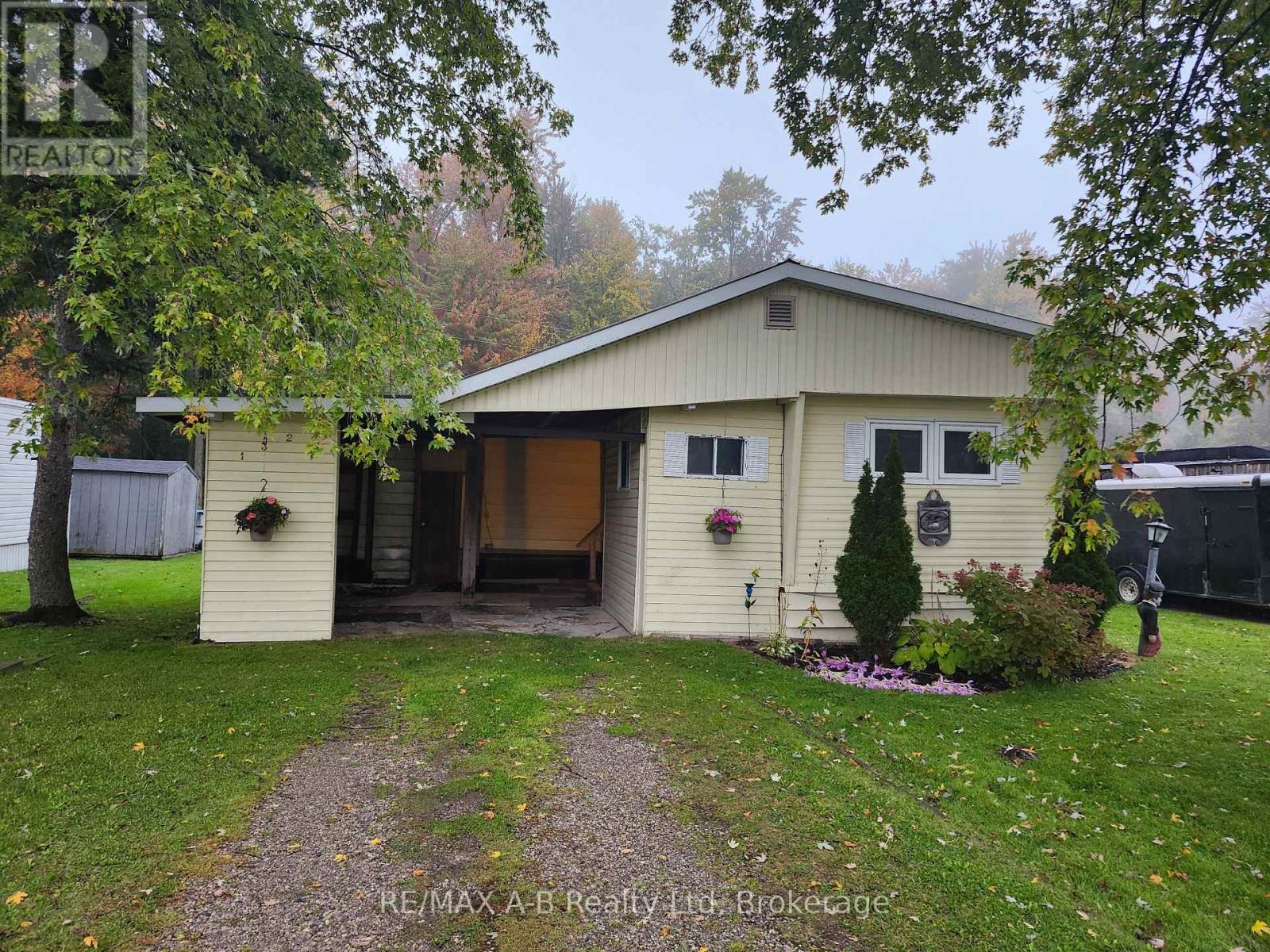 132 Ash Street Property Photo 1