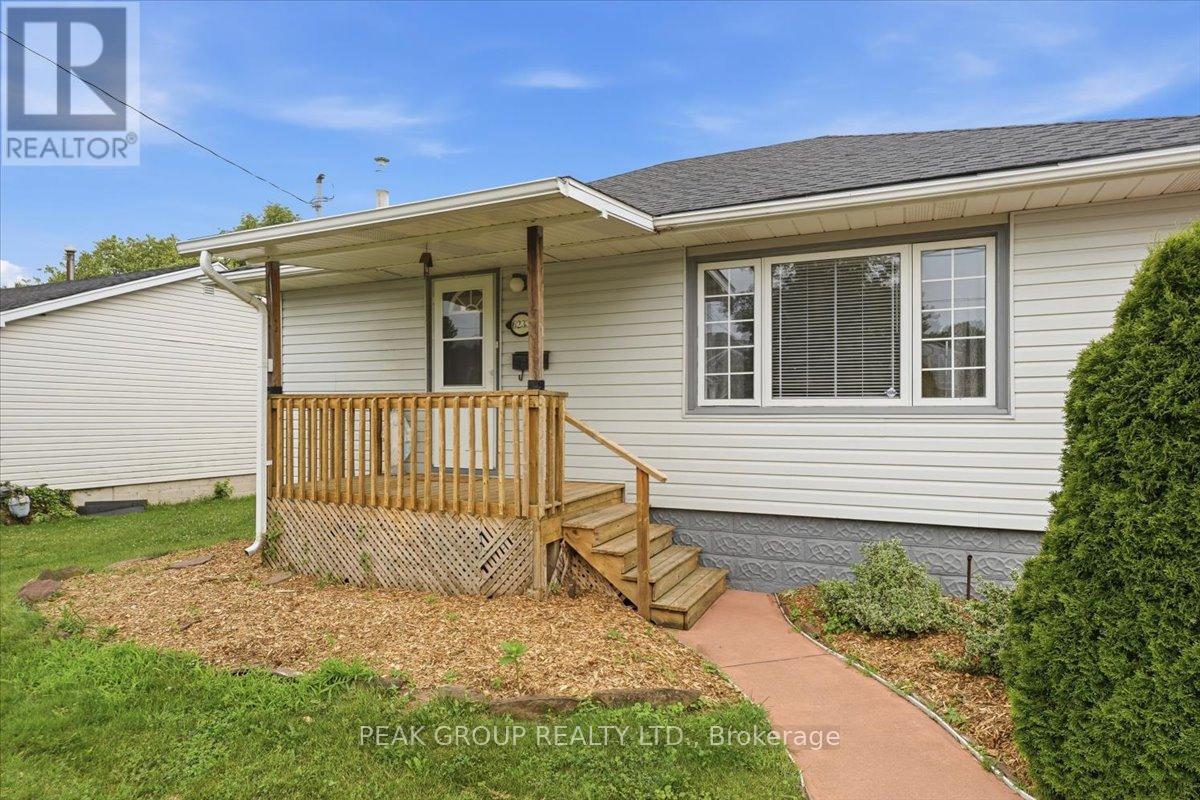 6233 Montrose Road Property Photo 4
