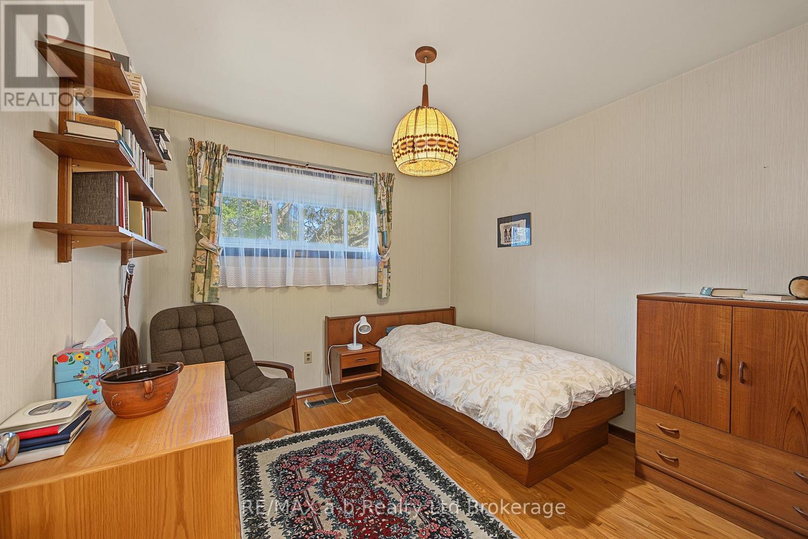 20 Pinecrest Avenue Property Photo 15