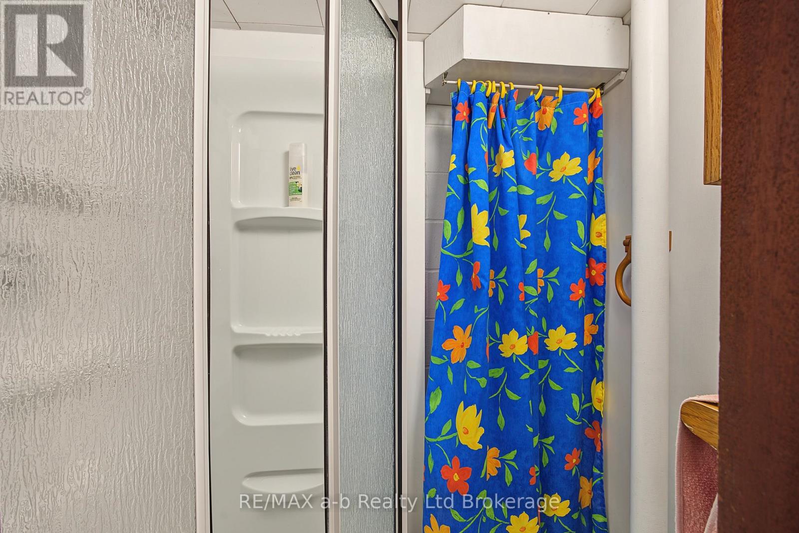 20 Pinecrest Avenue Property Photo 25