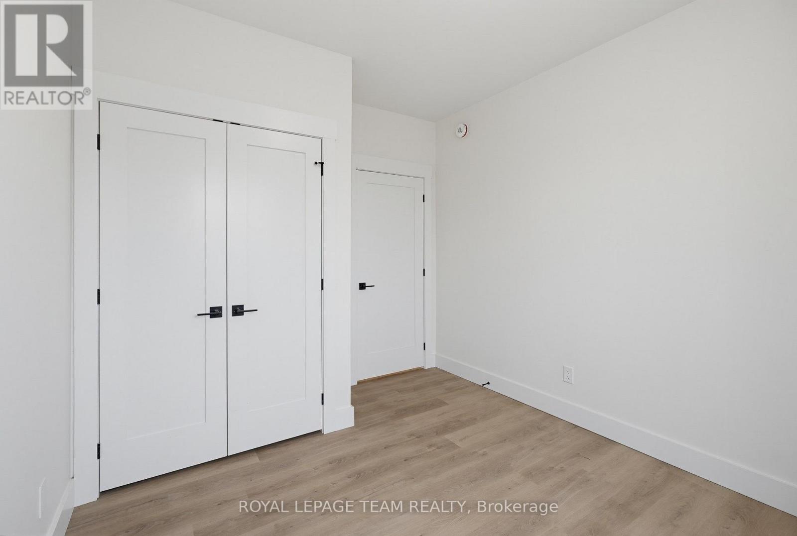 Unit 5 - 730 Cecelia Street Property Photo 18
