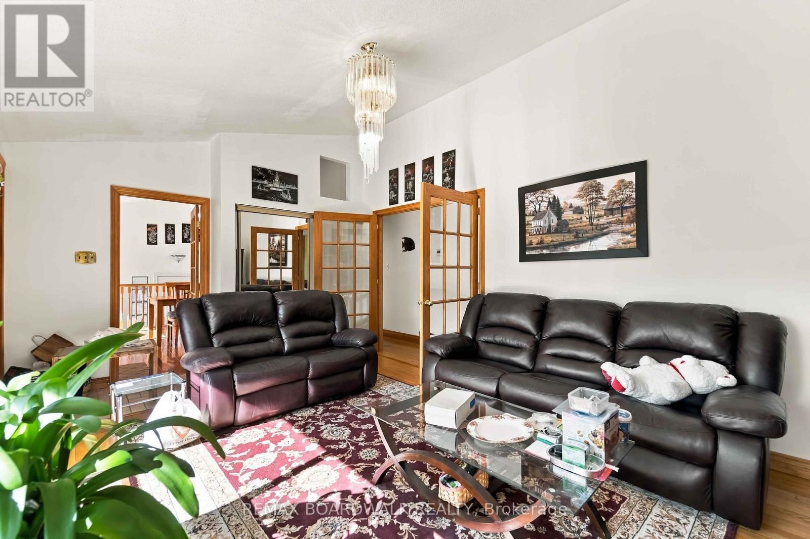 2173 Carnegie Street Property Photo 3