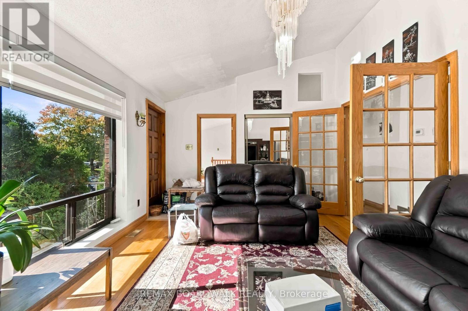 2173 Carnegie Street Property Photo 4