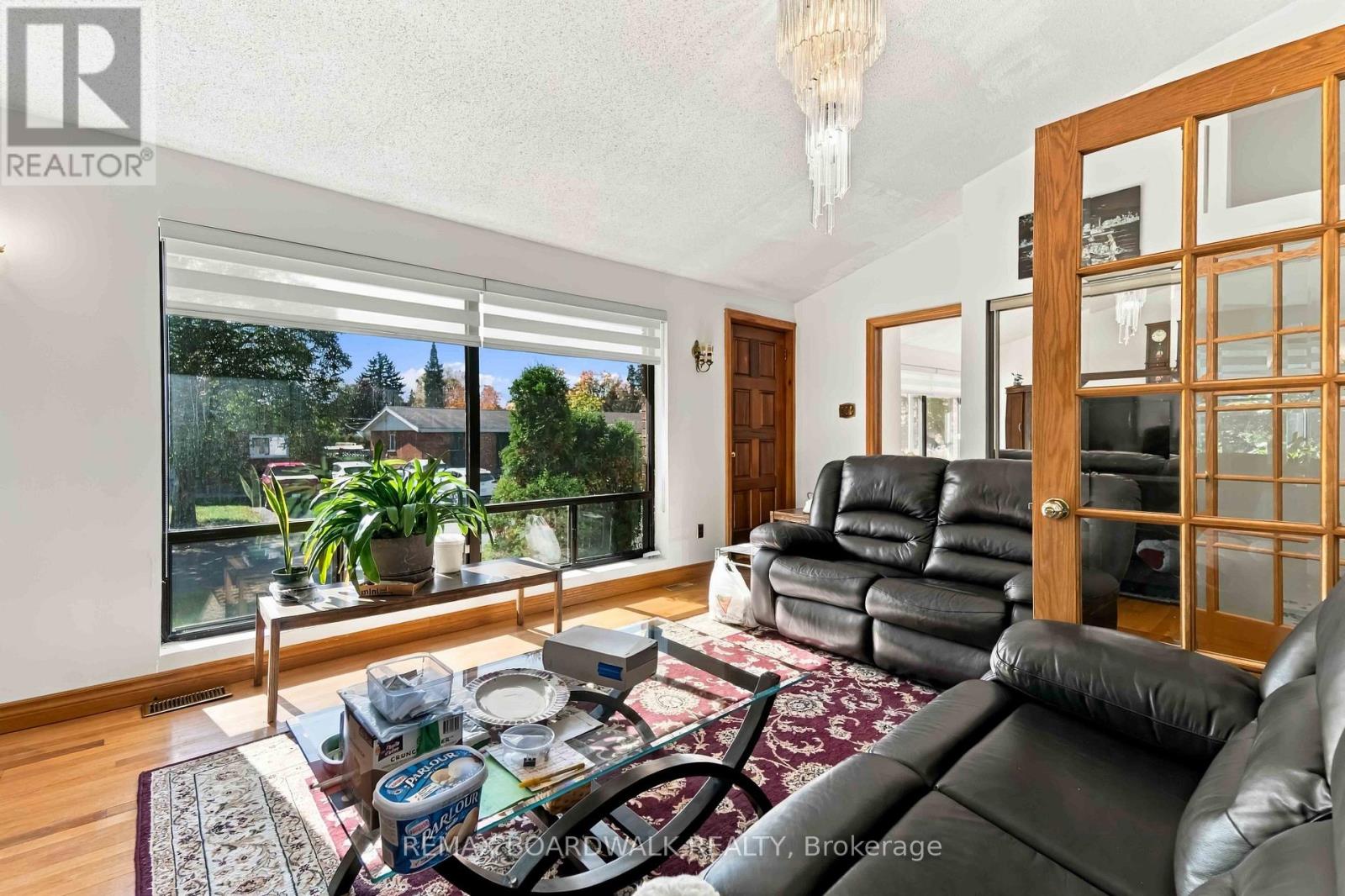 2173 Carnegie Street Property Photo 5