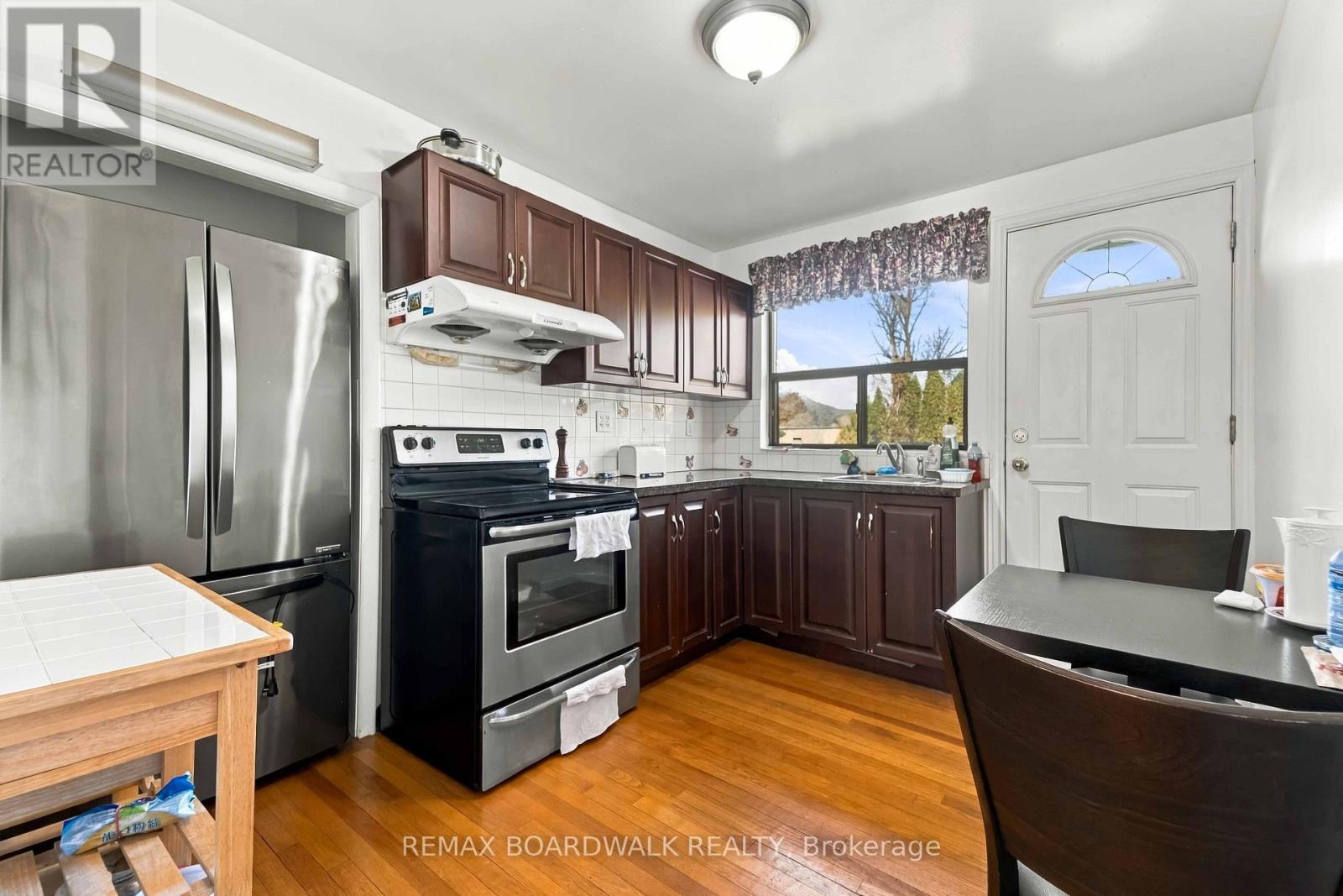 2173 Carnegie Street Property Photo 6