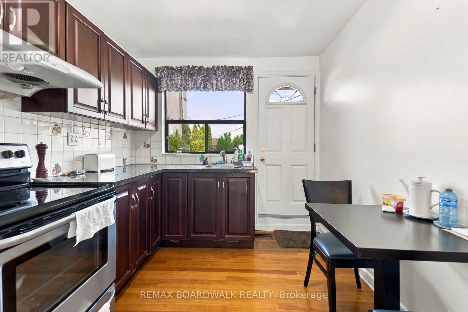 2173 Carnegie Street Property Photo 7