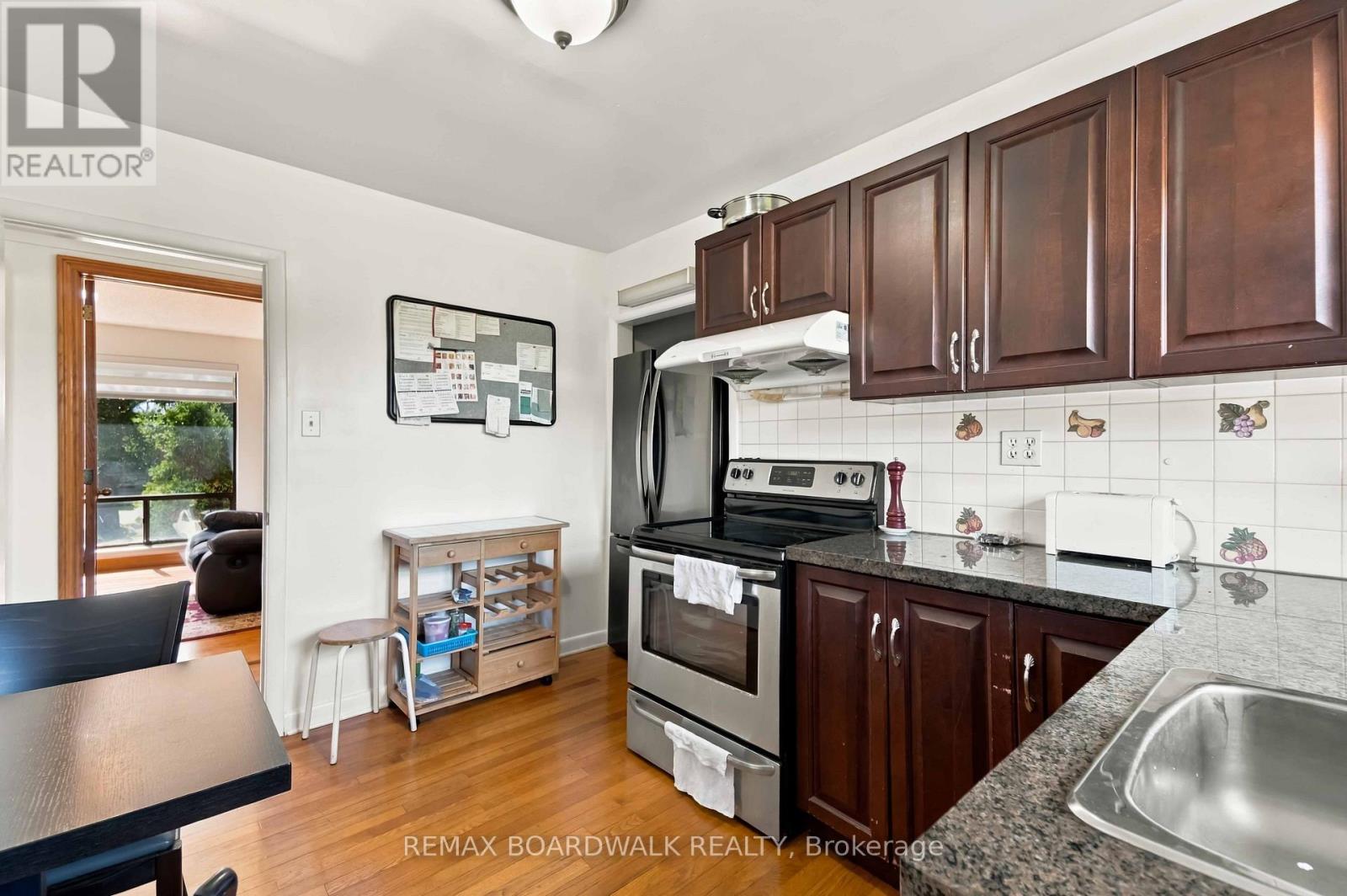 2173 Carnegie Street Property Photo 9