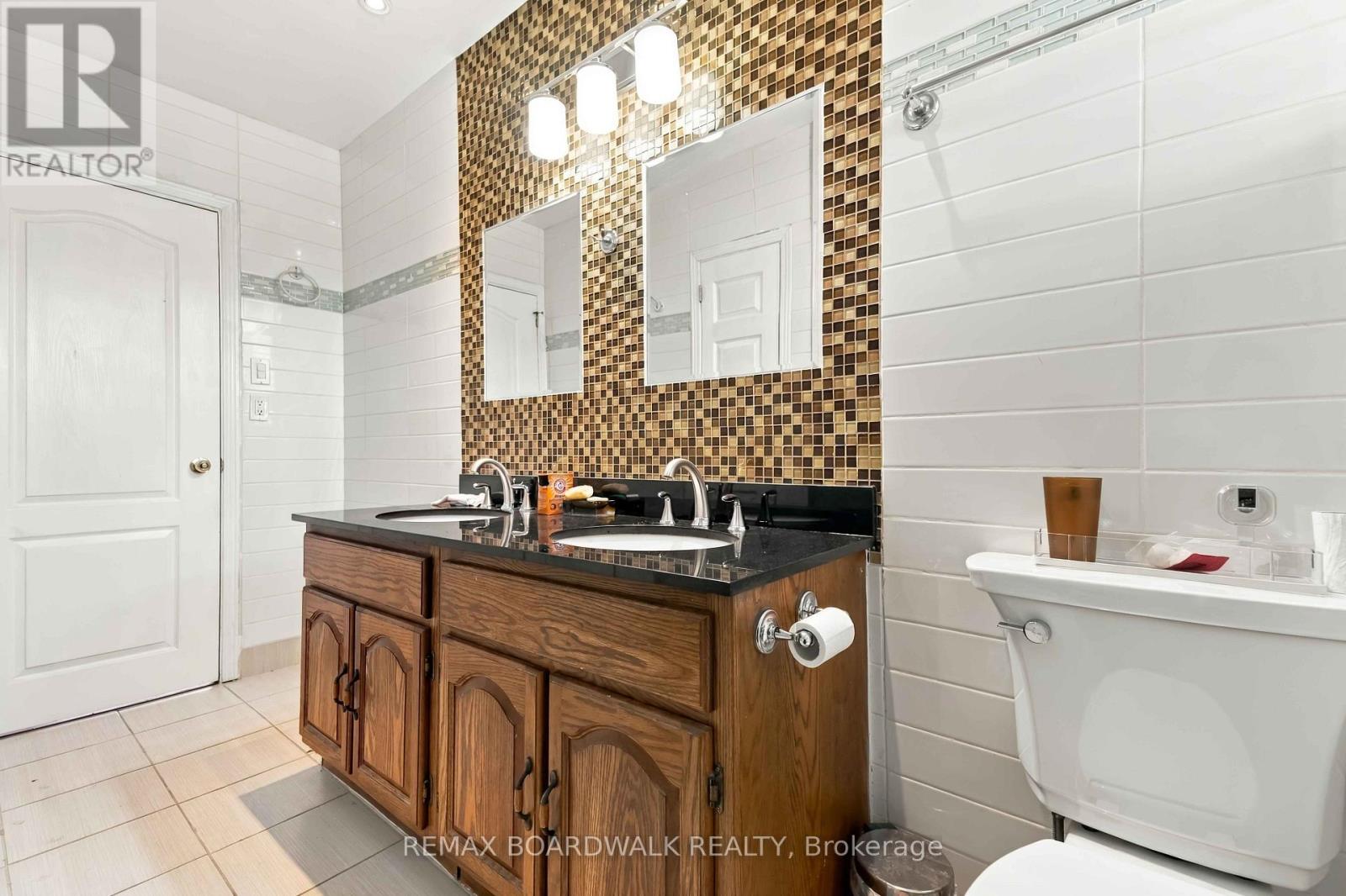 2173 Carnegie Street Property Photo 14