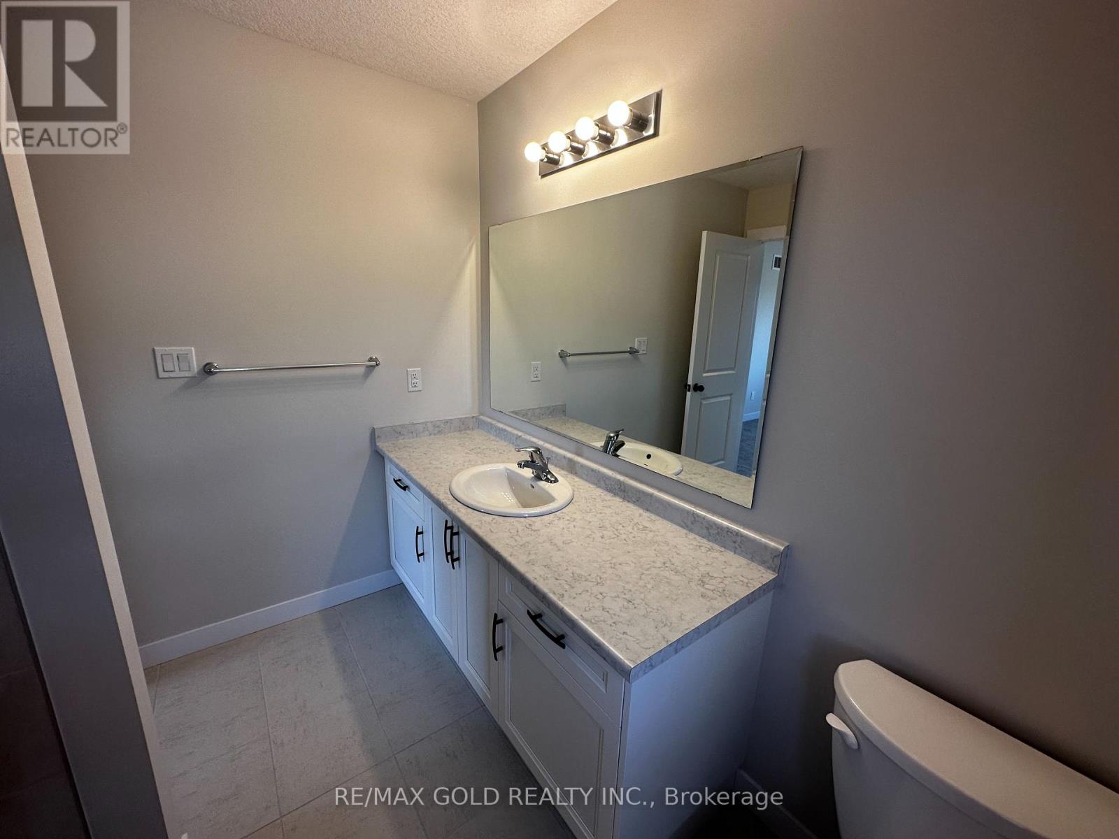 17 Wilkinson Avenue Property Photo 9