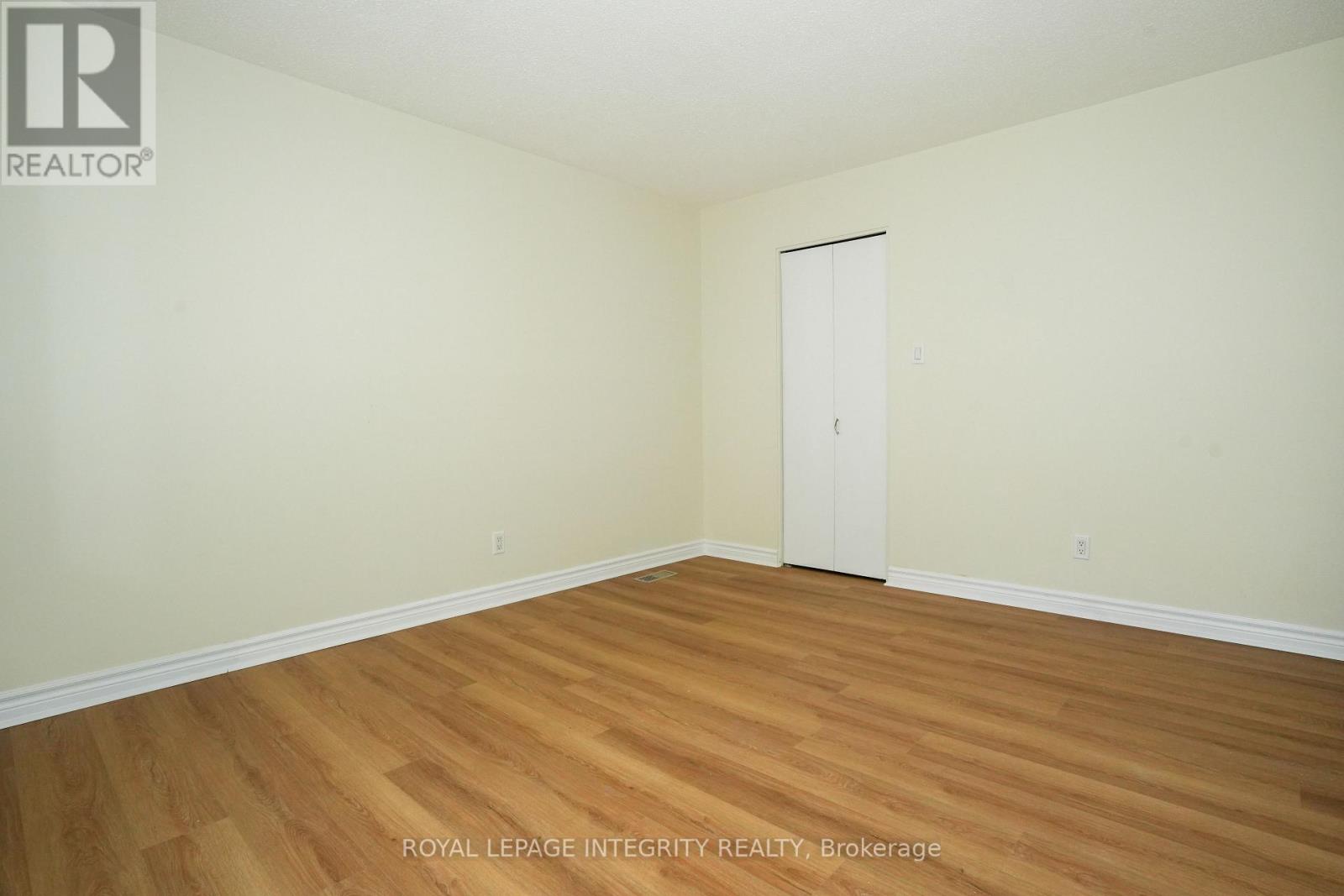 90 - 3270 Southgate Road Property Photo 7