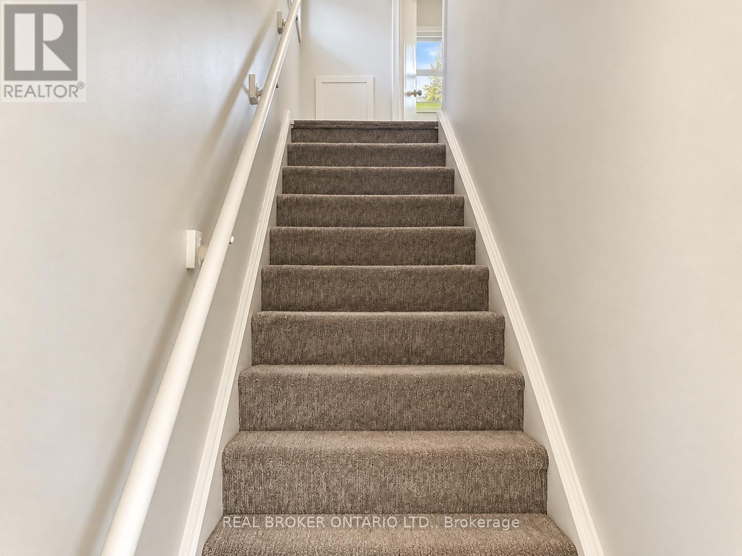 49 Thompson Avenue Property Photo 6