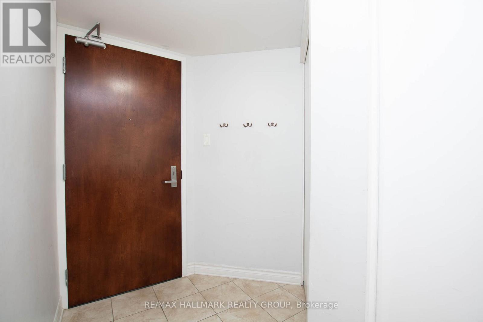 207 - 200 Rideau Street Property Photo 6