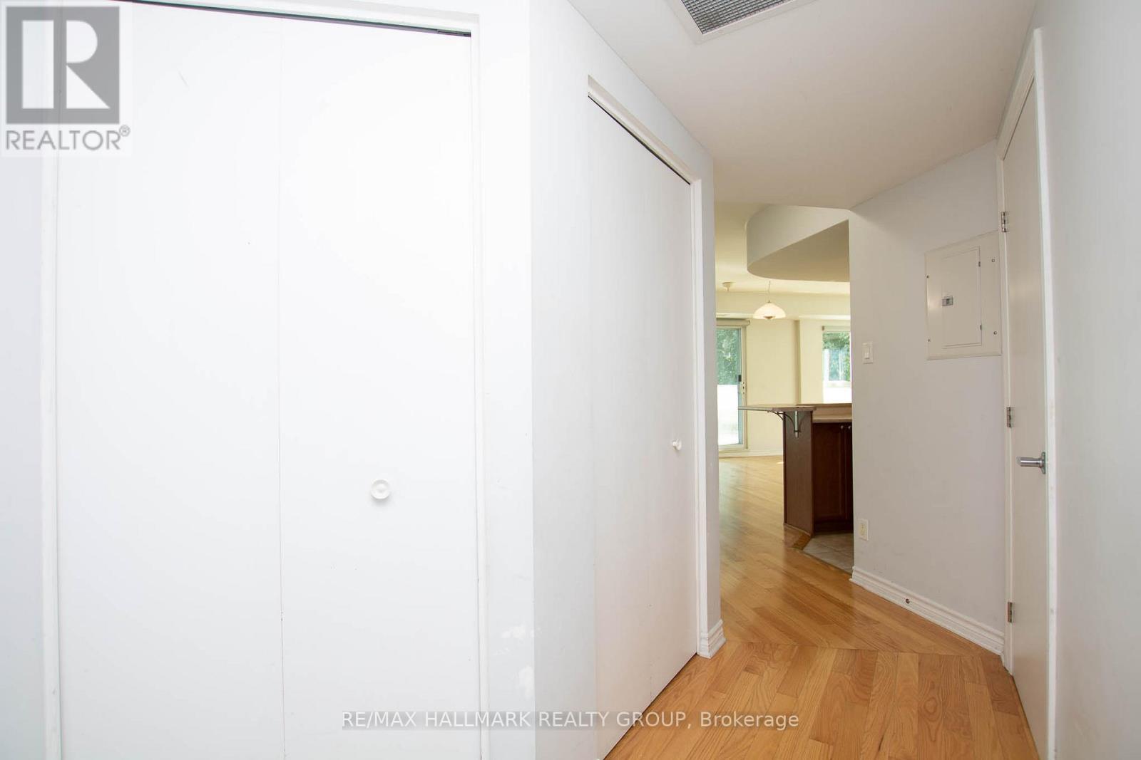 207 - 200 Rideau Street Property Photo 7