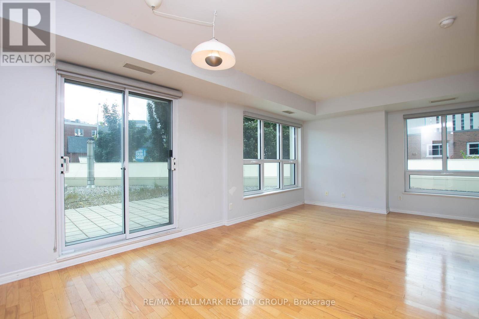 207 - 200 Rideau Street Property Photo 15