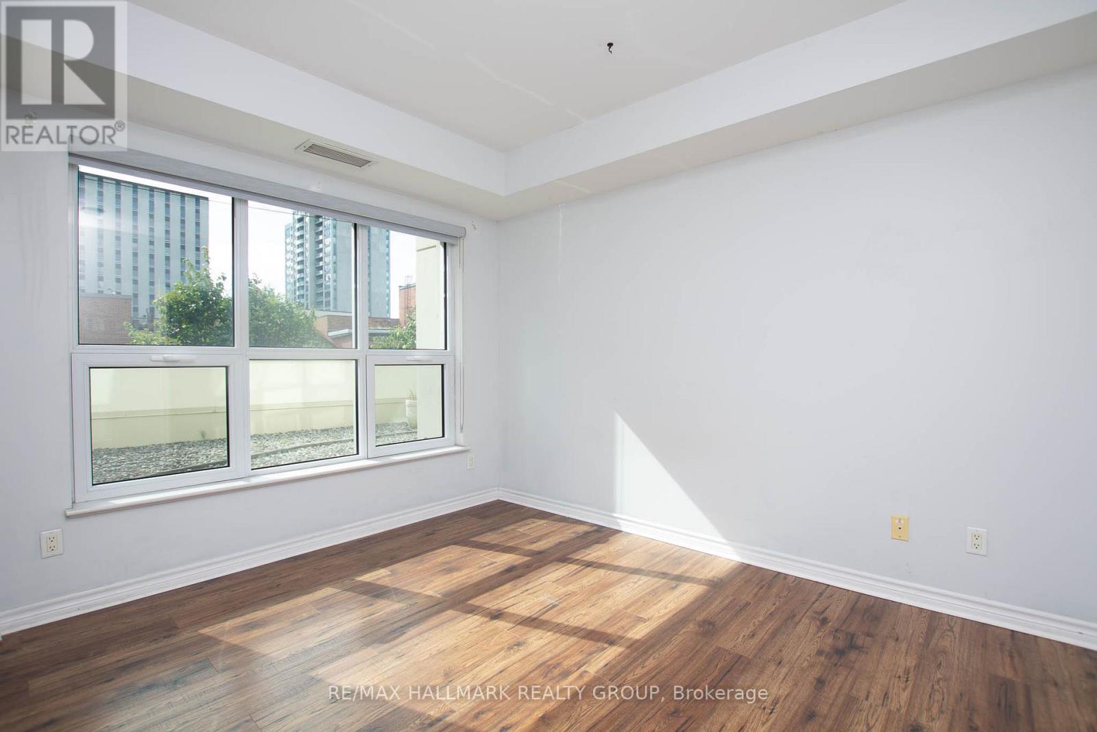 207 - 200 Rideau Street Property Photo 19
