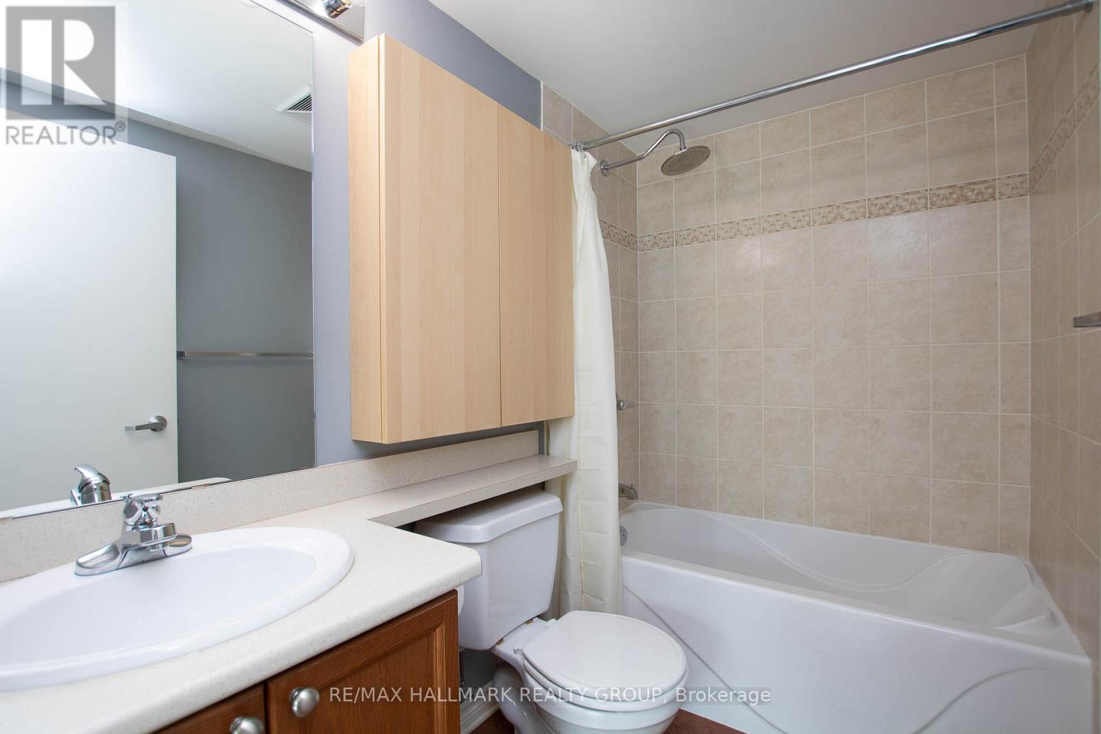 207 - 200 Rideau Street Property Photo 22
